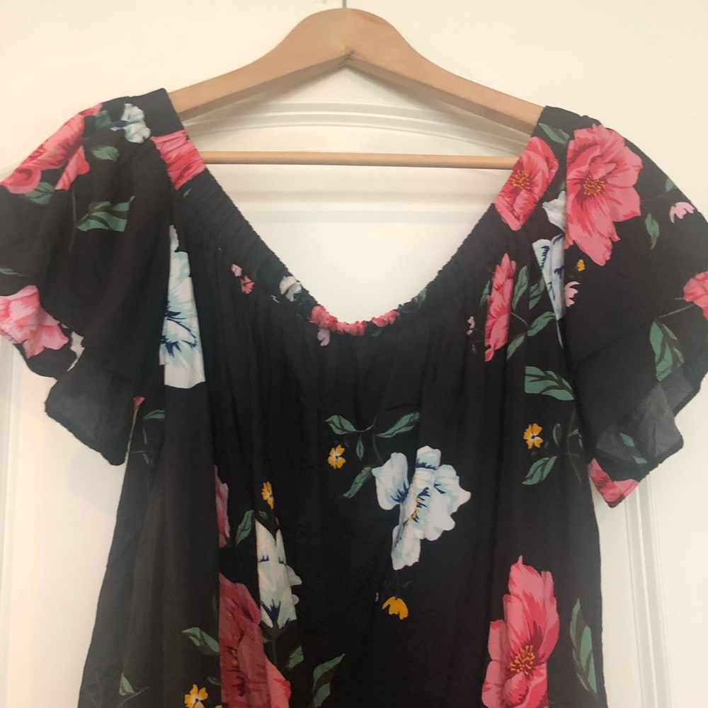 Floral top